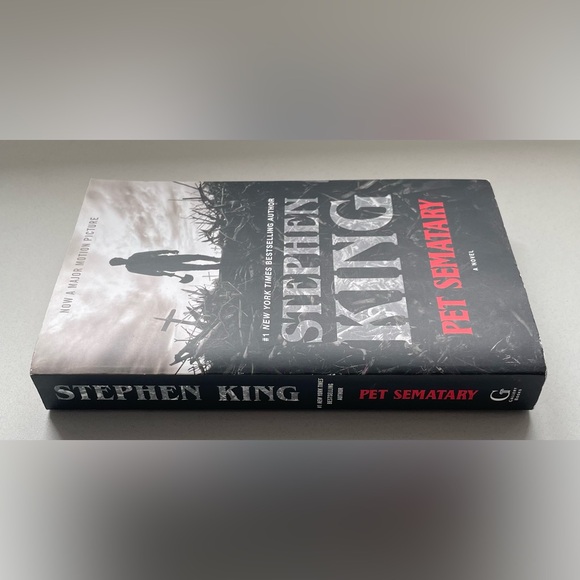 Pet Sematary: A Novel by Stephen King - Picture 3 of 6